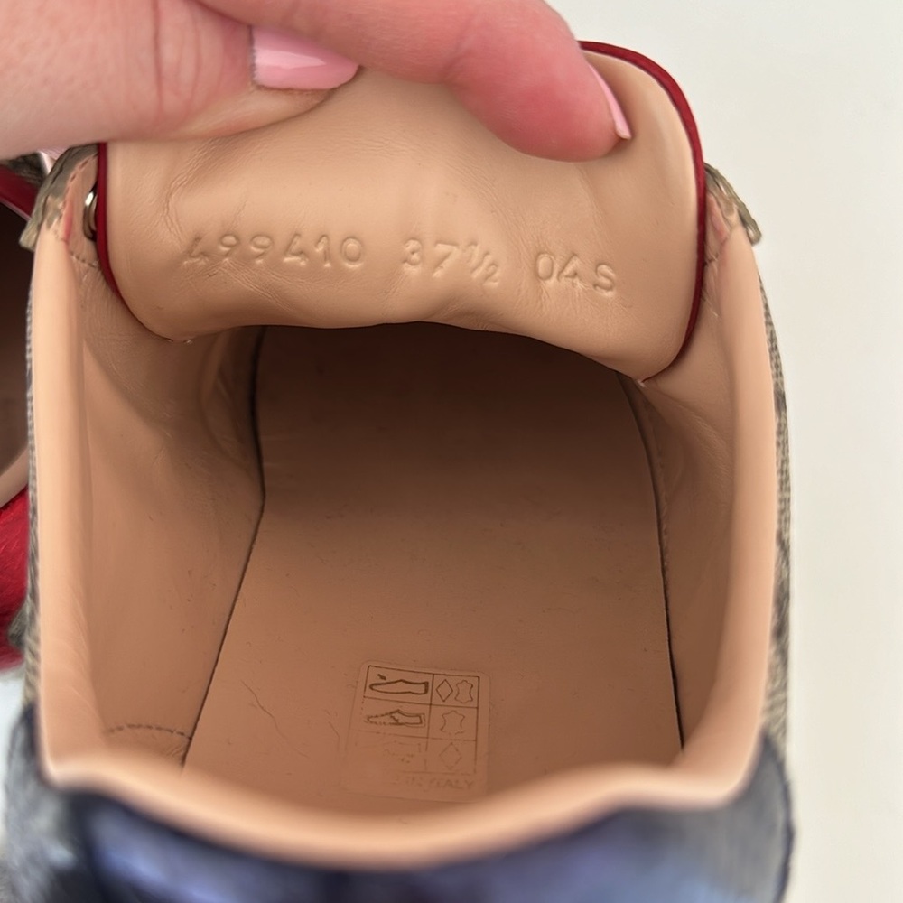 Gucci Ace GG Supreme Sneakers - Picture 4 of 8